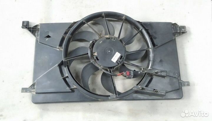 Диффузор радиатора Ford Focus Iii хетчбек 1.6 2013