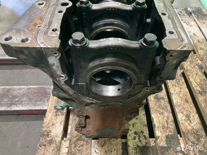 Блок цилиндров volvo FM9