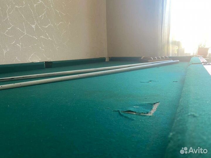Бильярдный стол