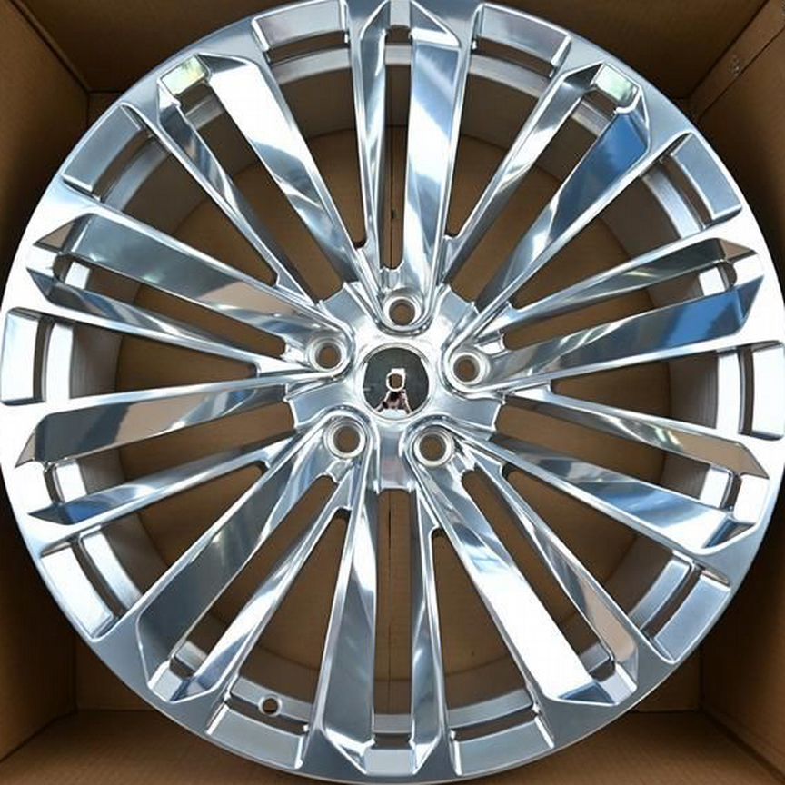 IWheel CR10003 : 9x21 5*120 Et:40 Dia:62,5 Clear Polished