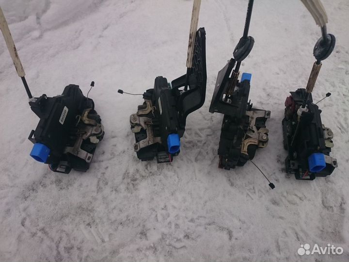 Замки дверей Volkswagen Touareg