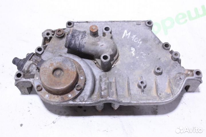 Крышка двигателя передняя E 210