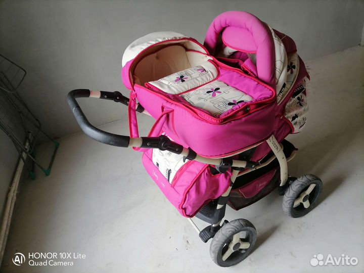 Прогулочная коляска adamex young для девочки