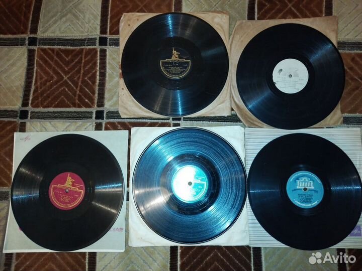 Очень старые виниловые пластинки 40-50 годов