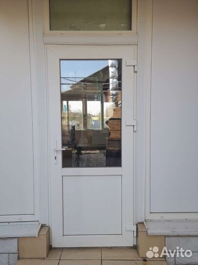 Дверь пластиковая пвх входная бу