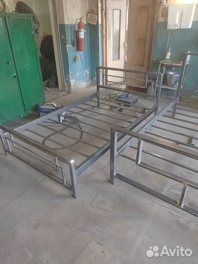 Крoвать из металла 180х200