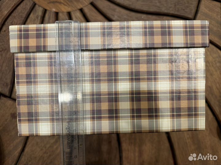 Подарочная коробка с наполнителем