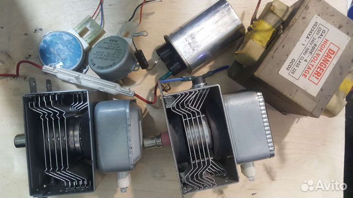 Ремонт холодильников,кондиционеров в мастерской