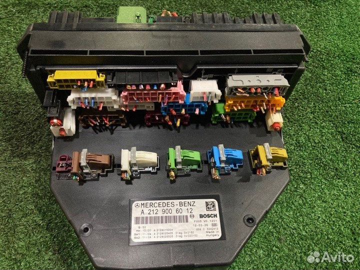 Блок предохранителей SAM передний Mercedes-Benz