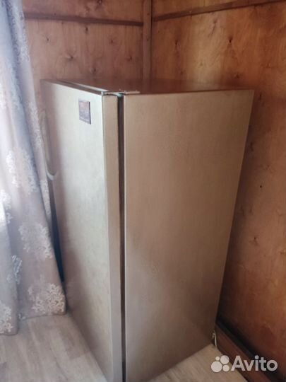 Холодильник Бирюса, старый