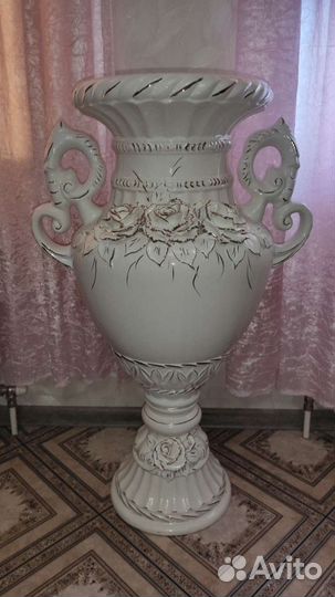 Напольная ваза