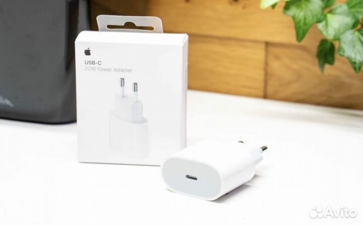 Зарядка USB-C 20W Apple
