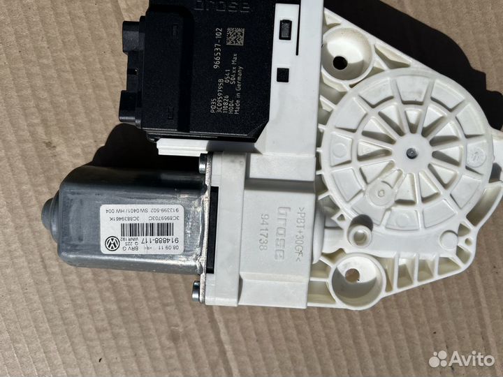 Моторчик стеклоподъемника Фольксваген Пассат сс