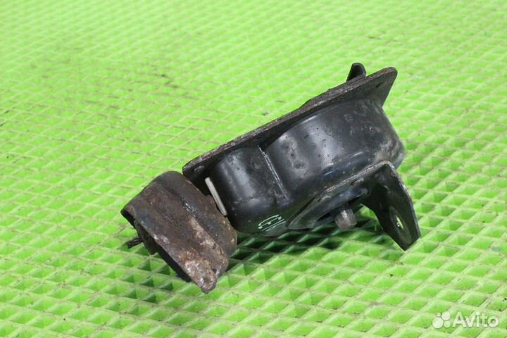 Крепление запаски Cadillac Escalade GMT800