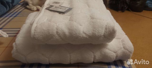 Махровые полотенца 70х130 новые в наличии нескол