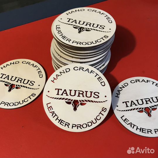 Лазерная резка фанеры гравировка