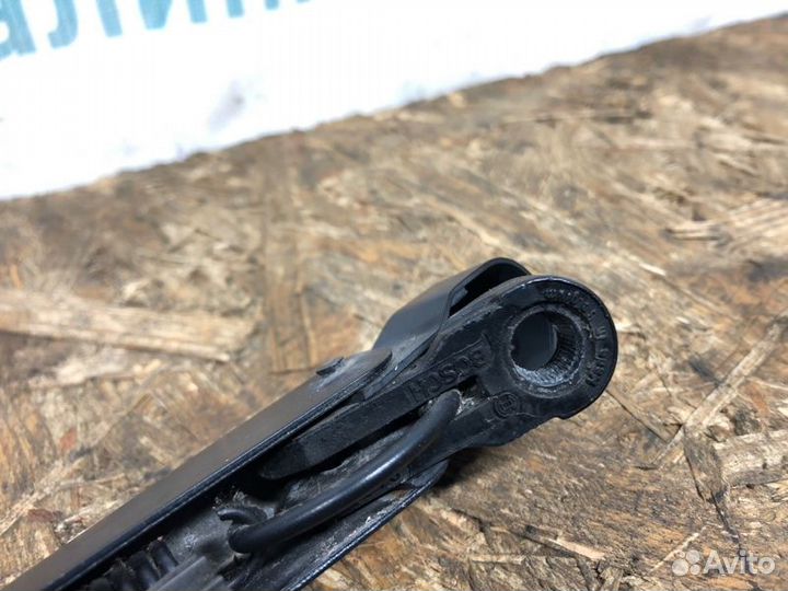 Поводок дворников задний Mercedes E-Class W211