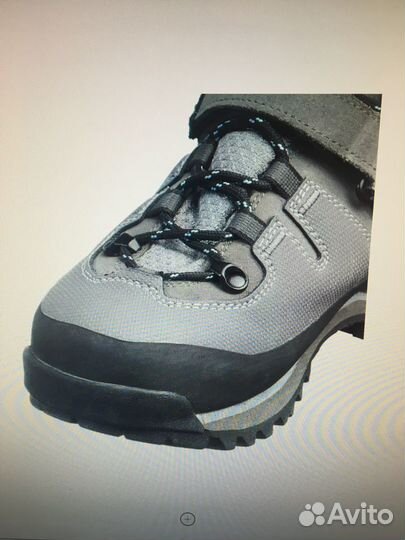 Треккинговые ботинки