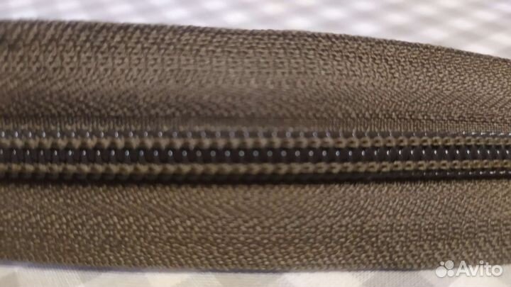 Молния разъемная новая 55 см коричнево-бежевая