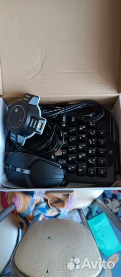 Игровая приставка/геймпад для смартфона