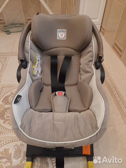 Детское Автокресло Peg-perego+база Isofix