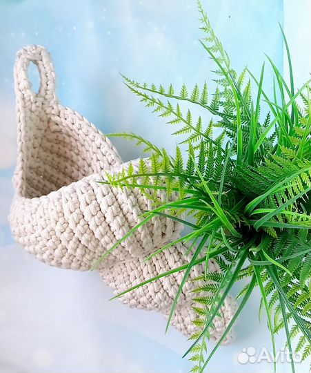 Вязаная корзина ракушка