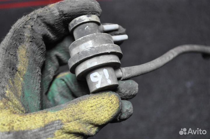 Клапан ваккумный toyota corolla EE98V