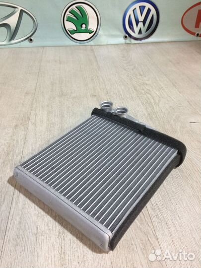 Трубка теплообменника радиатора печки Шкода А5