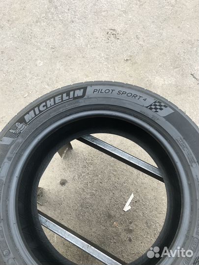 Michelin Pilot Sport 4 225/55 R17