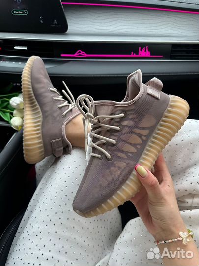 Кроссовки женские Adidas Yeezy Boost 350 (36-41)