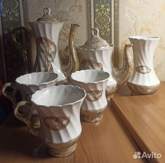 Набор посуды сервиз