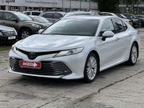 Toyota Camry 2.5 AT, 2020, 52 600 км, с пробегом, цена 3 850 000 руб.