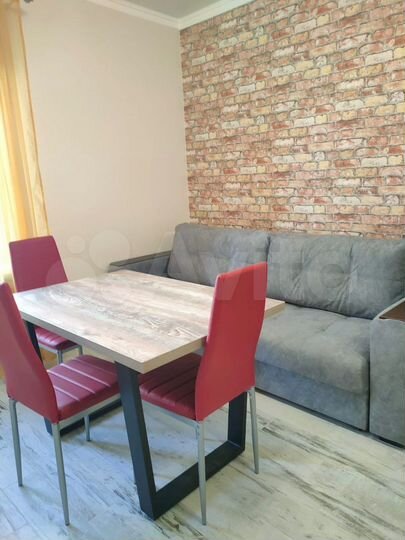 2-к. квартира, 74 м², 4/9 эт.