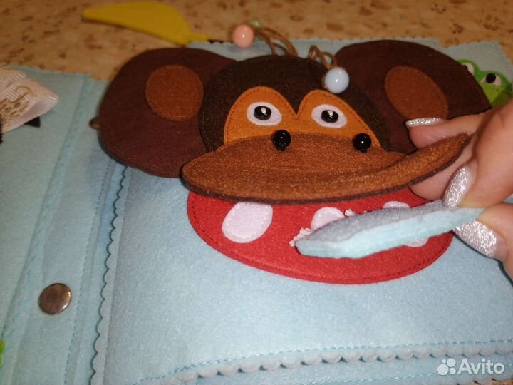 Развивающая книга из фетра экзотика для малышей