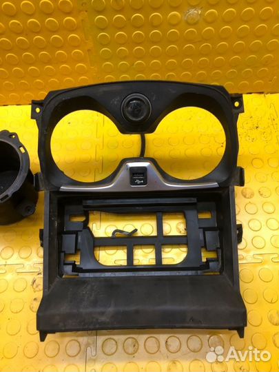 Б/У подстаканник Состояние на фото, со сгоревшего