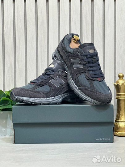 Кроссовки мужские NEW balance 2002r