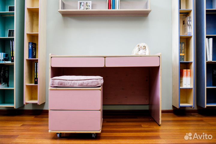 Тумба выкатная розовая