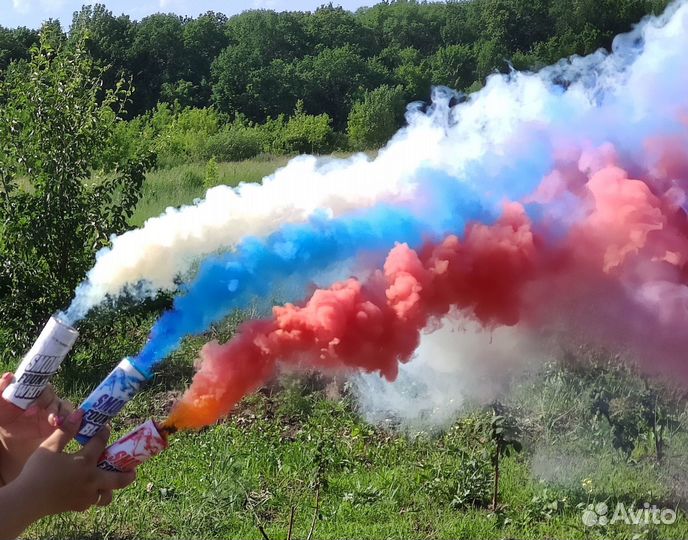 Цветной дым триколор