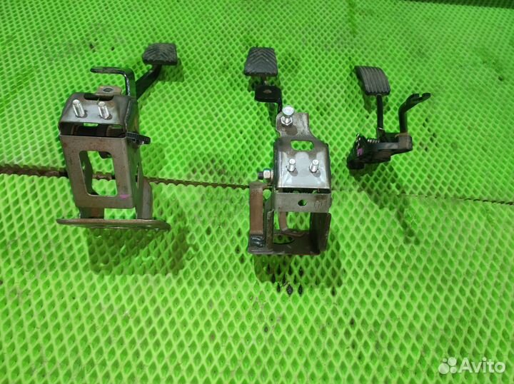 Педаль сцепления Kia Rio 2