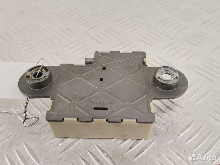 Усилитель антенны BMW X5 E70 2007 65206935024