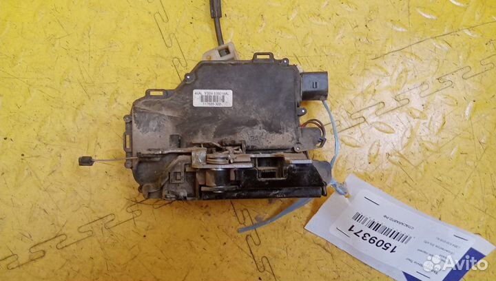 Замок двери задней правой Octavia Tour (A4 1U)