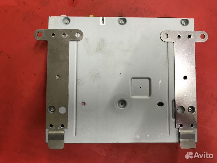 Блок управления магнитолой Audi Q7 4.2 BAR 2006