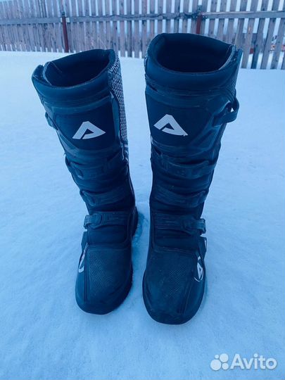 Мотоботы ataki