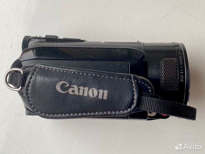 Видеокамера Canon Legria HF S10