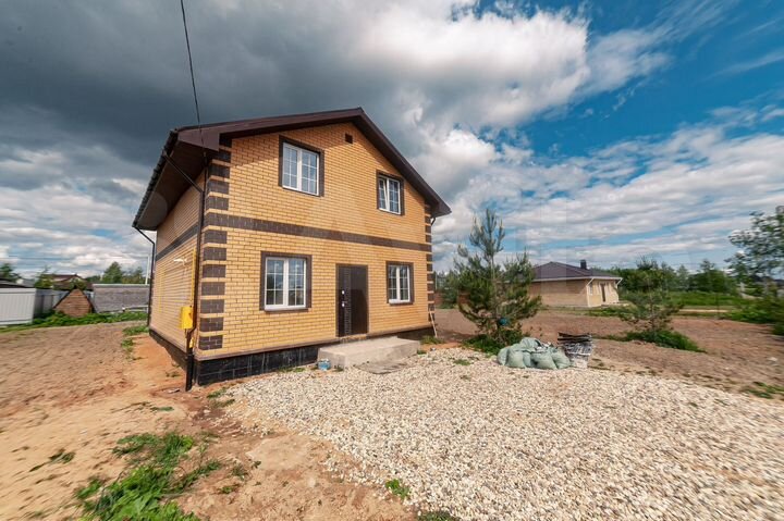 Коттедж 141,2 м² на участке 10 сот.