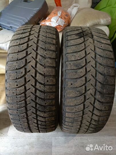 Bridgestone Ice Cruiser 5000 215/55 R16