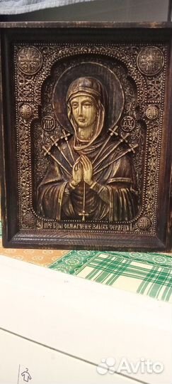 Домашний иконостас резной из массива дуба