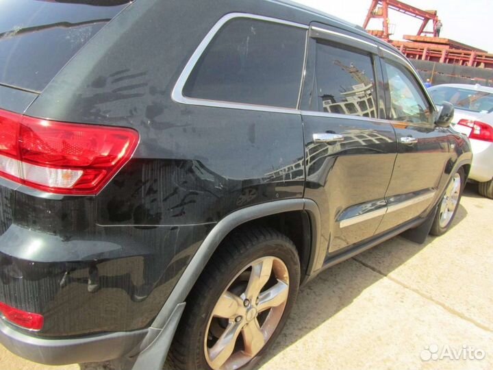 Jeep Grand Cherokee Overland WK2 2010-2013