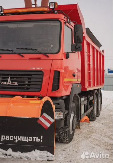 Снегоуборочная машина на базе самосвала маз