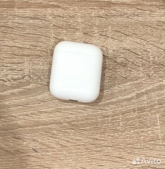 Беспроводные наушники apple airpods 1